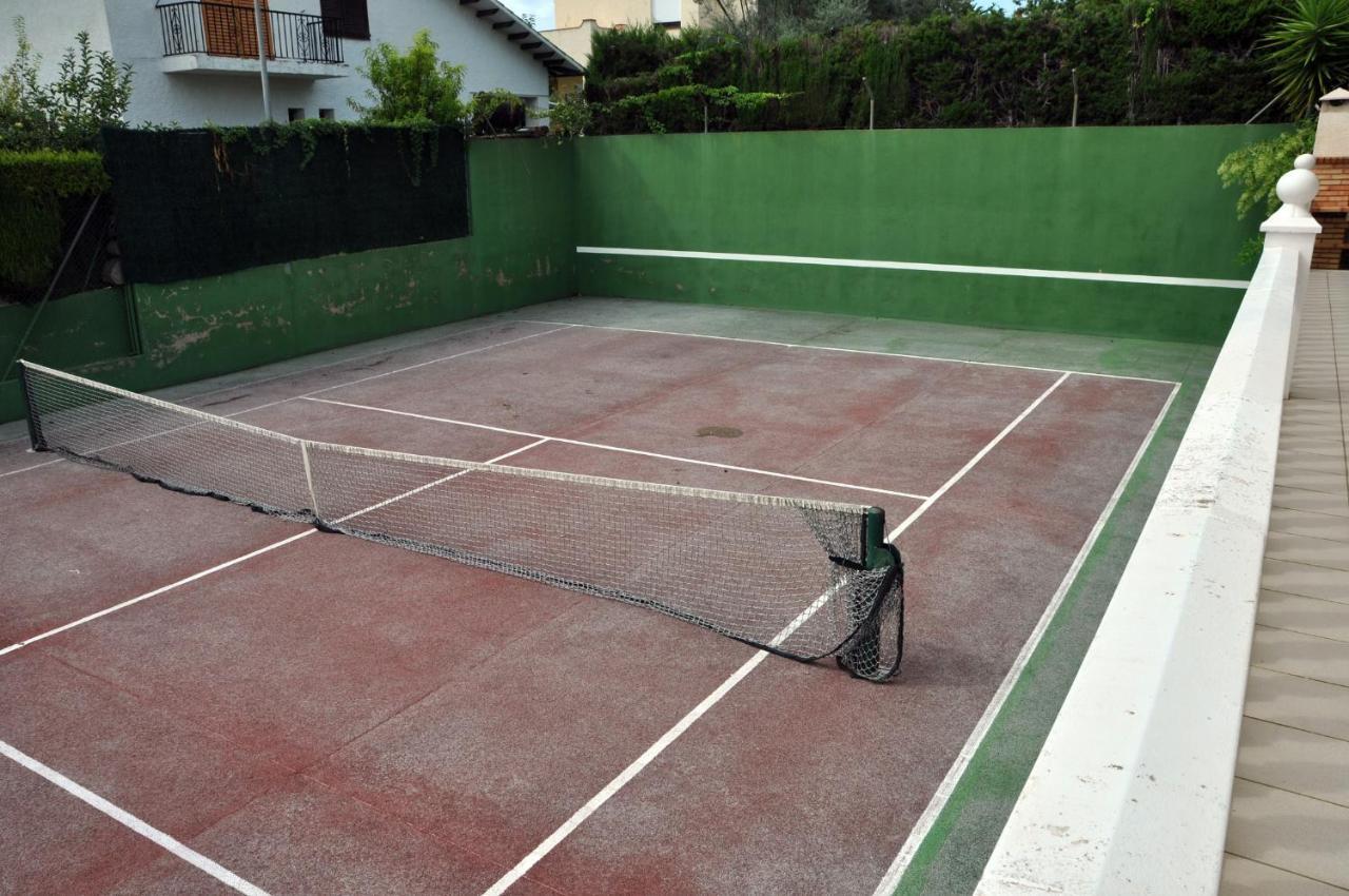 Tenis Roda De Bara Exteriér fotografie