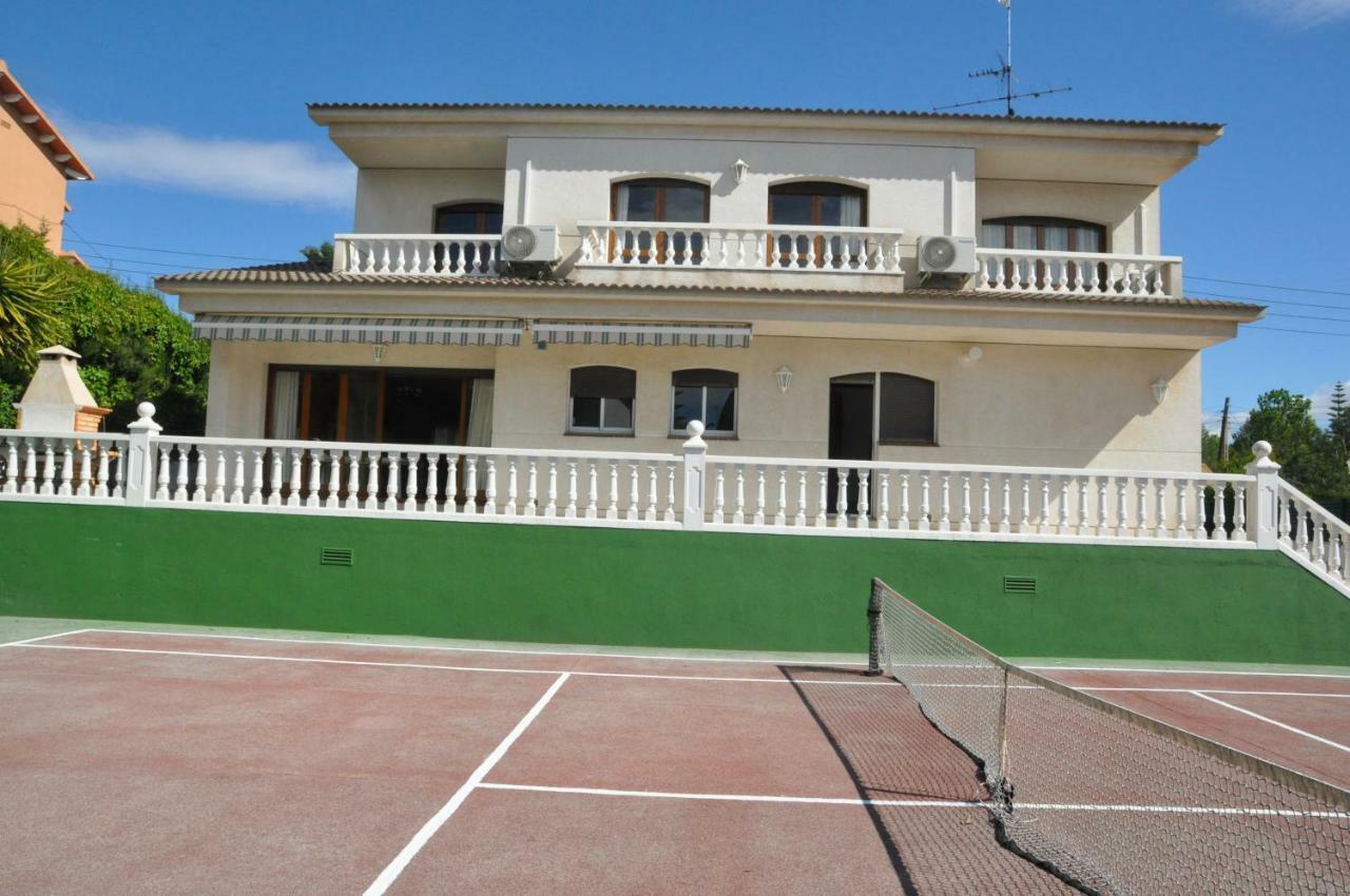 Tenis Roda De Bara Exteriér fotografie