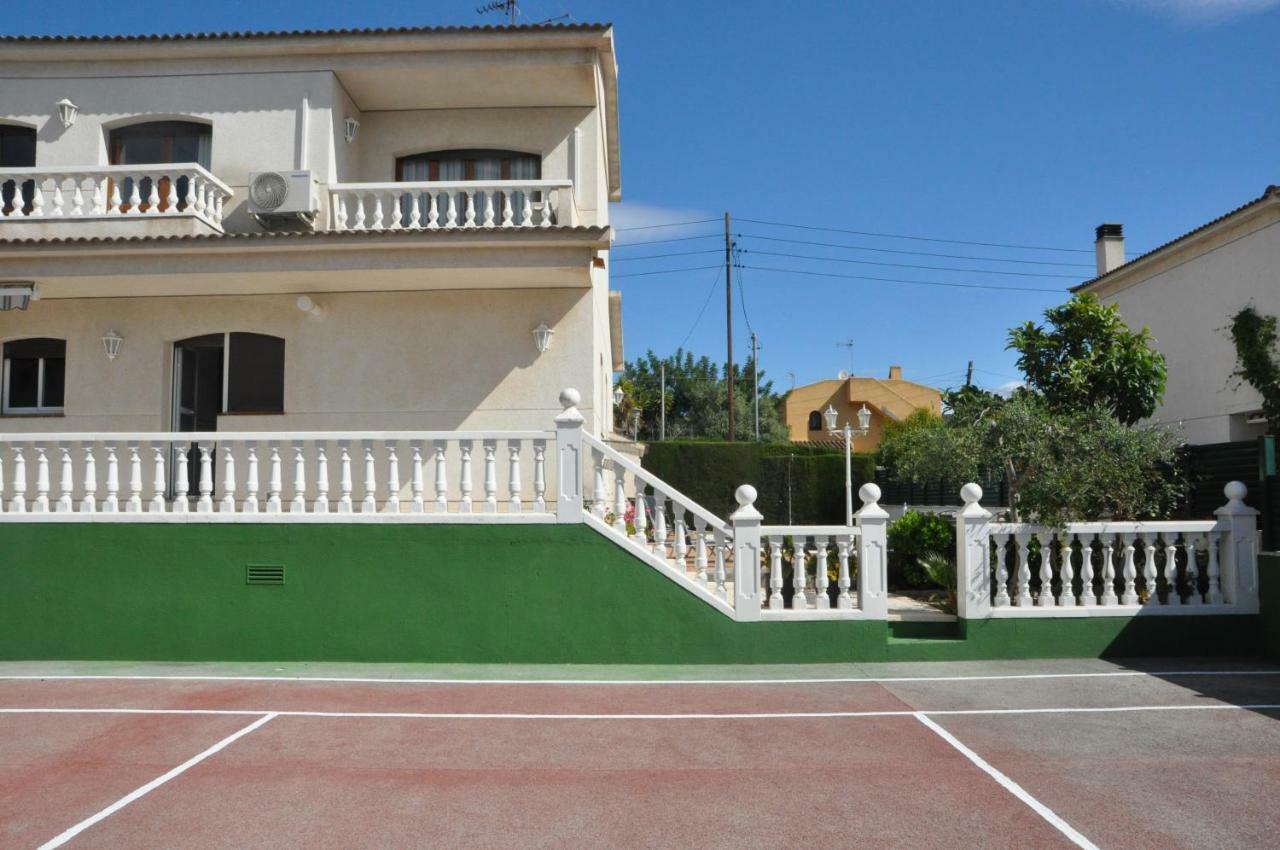 Tenis Roda De Bara Exteriér fotografie